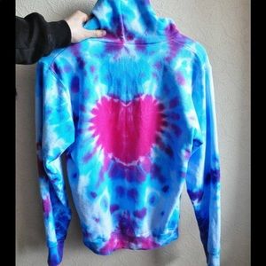 Heart tie dye women’s hoodie